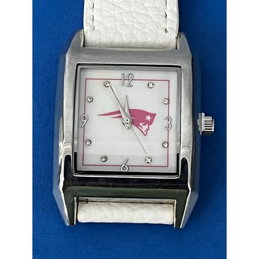 Vintage NFL Pink White NFL Logo Women's Ladies Wrist Watch Patriots